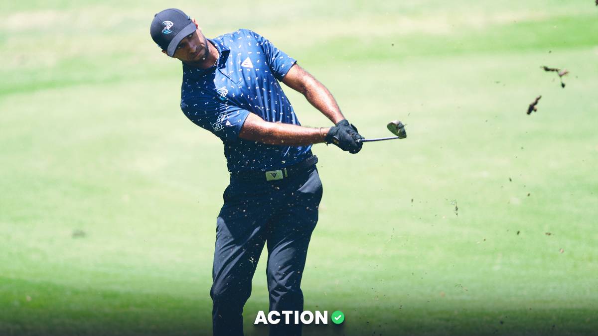 Photo: action golf bet
