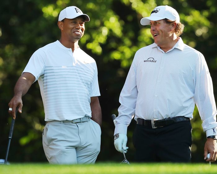 Photo: golf playoff with tiger and phil bet